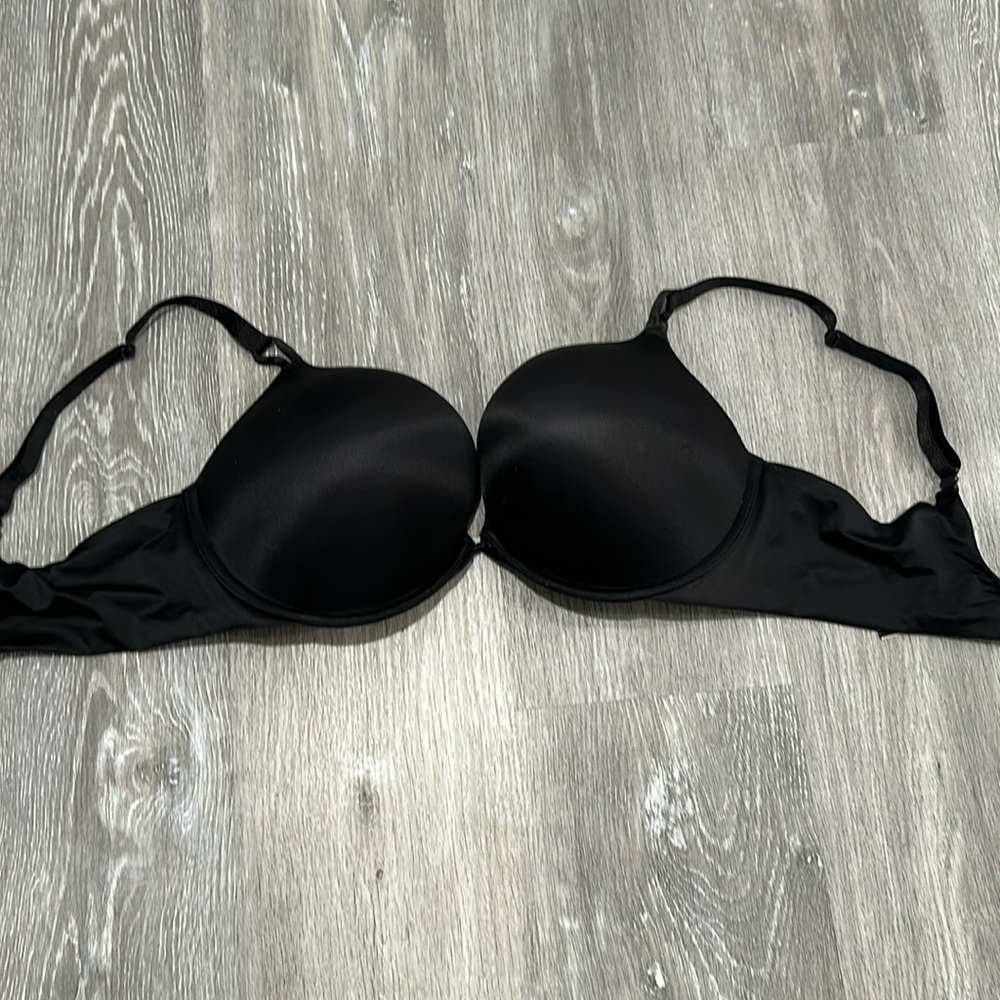 Victoria Secret Bombshell Bra Size 38D NWOT